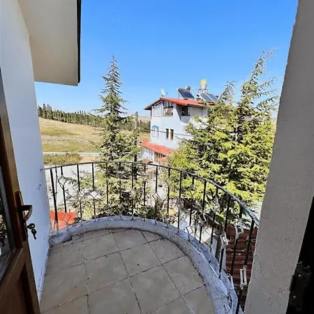 Villa Sicak Cermik Termal Havuzlu Family 1