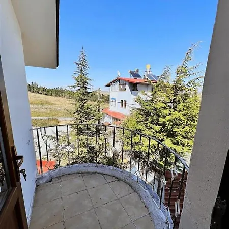 Sicak Cermik Termal Havuzlu Family 1 Villa