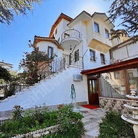 Sicak Cermik Termal Havuzlu Family 1 Villa